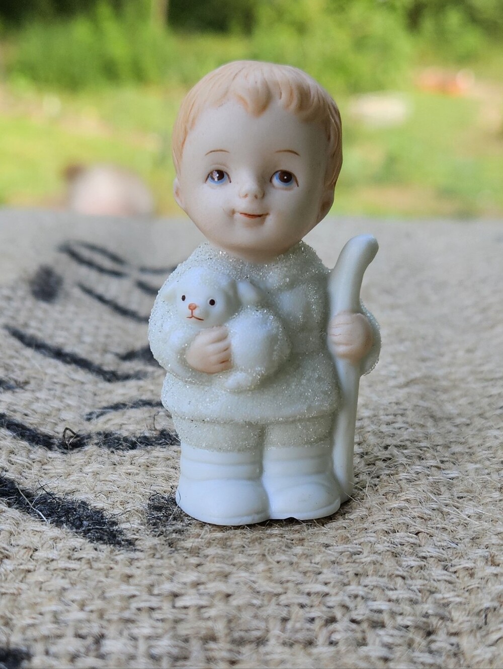 Vintage Homco 5609 Nativity Figure Tiny Shepherd Porcelain Christmas Figurine